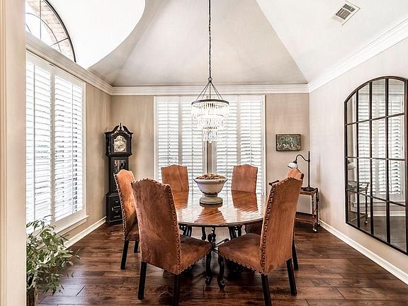 4th image of 3804 Appomattox Cir