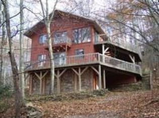 115 S Hickory Ln, Banner Elk, NC 28604