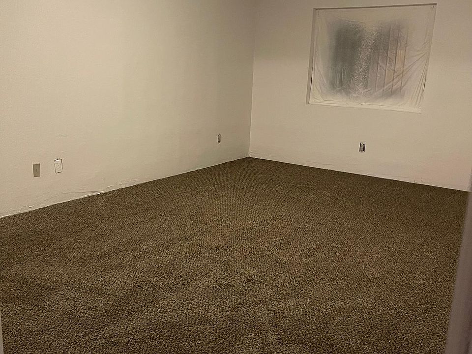 2nd image of 4045 W Lincoln St