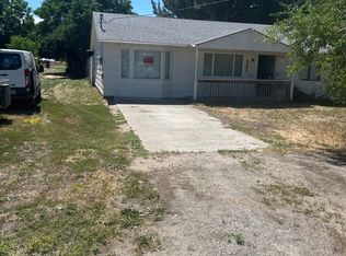 1010 3rd Ave, Oroville, WA 98844