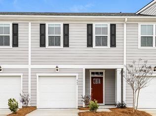 665 Trotters Ln, Moncks Corner, SC 29461