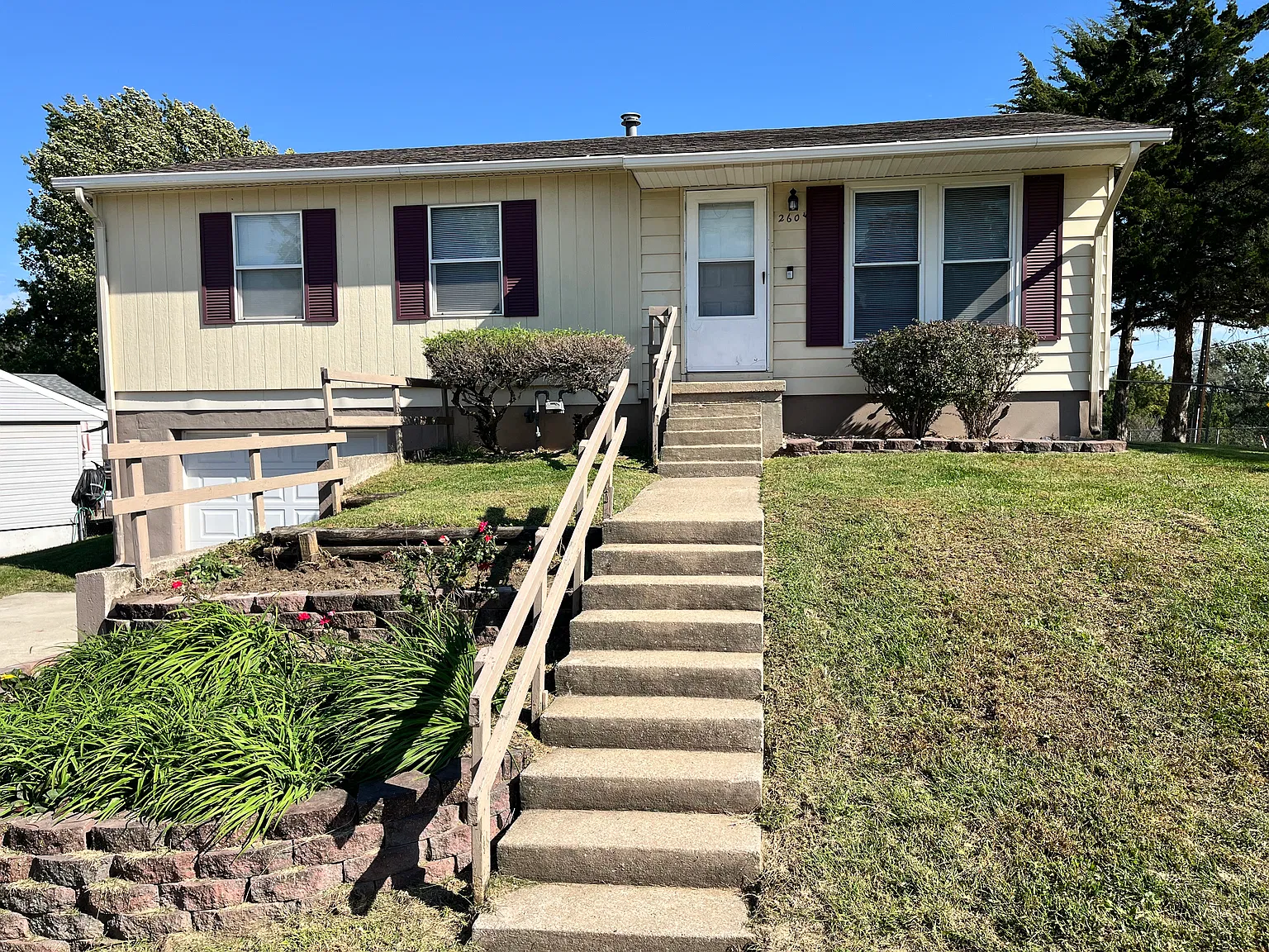 3 bed, $1,500 — Photo 1