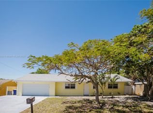 2212 NE 21st Ave, Jensen Beach, FL 34957