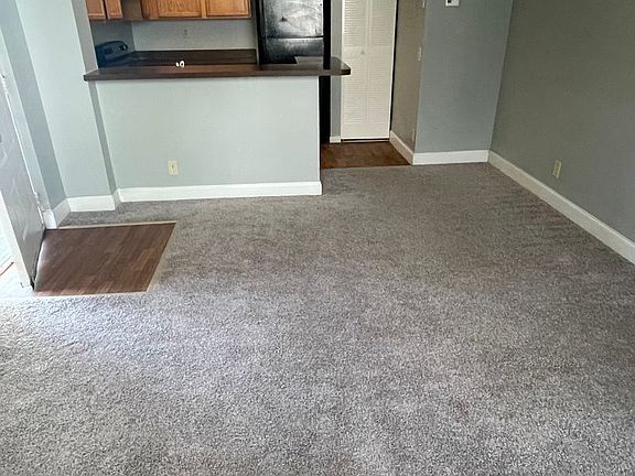 4th image of 718 Executive Center Dr #211-7-211