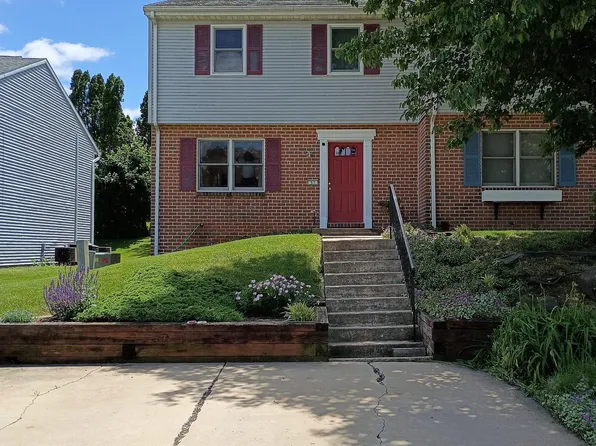 53 Oriole Dr, Ephrata, PA 17522
