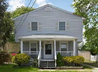 17 Humphrey Dr, Syosset, NY 11791