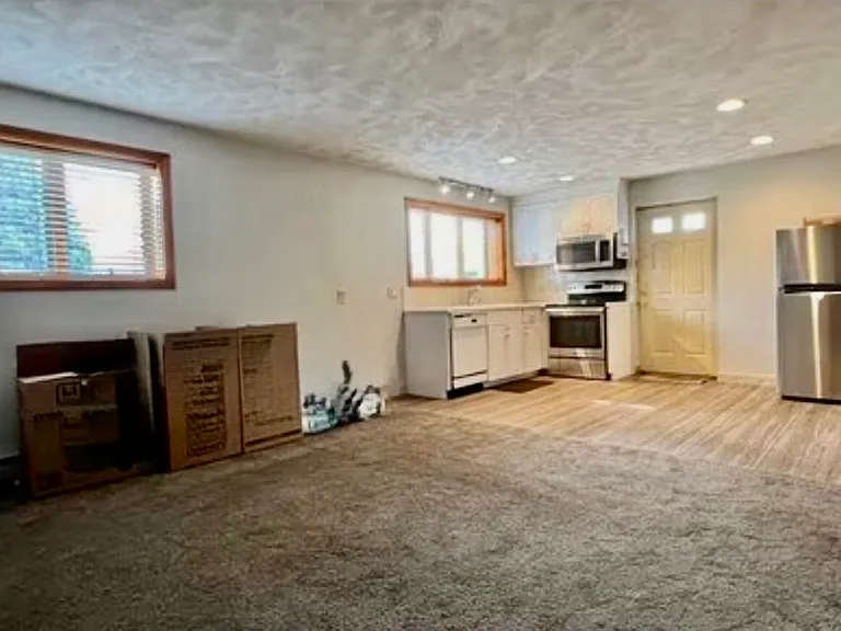 45 Hauman St #1 — Photo 10