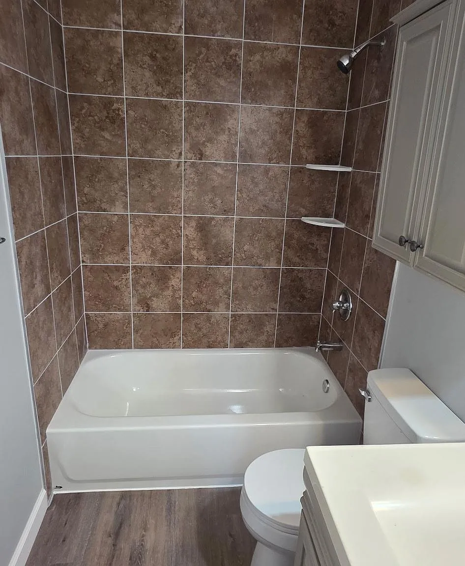 3 bed, 2.0 bath, 1200 sqft, $1,450 — Photo 2