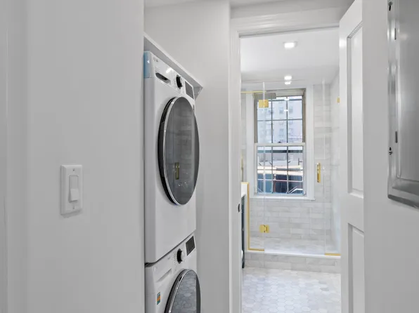 16 Park Avenue image 9 of 11