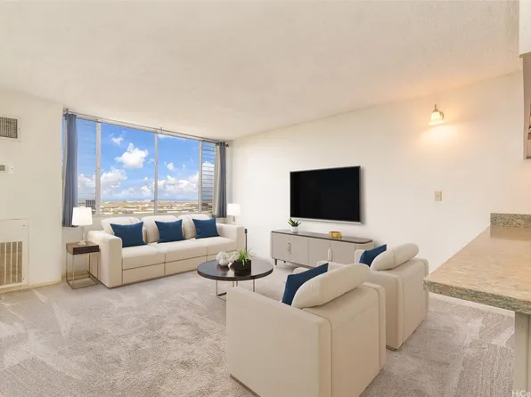 3045 Ala Napuaa Pl APT 1518, Honolulu, HI 96818