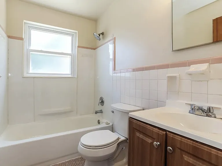 6526 W Carmen Ave — Photo 6
