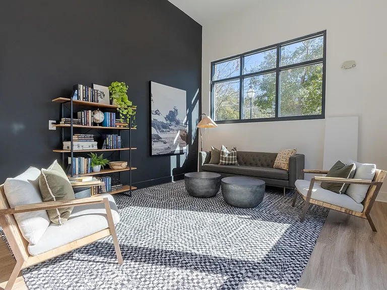 Community Reading Lounge at The Merchant Apartments in Charleston, SC 29403