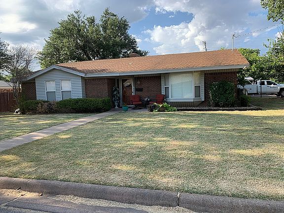 2nd image of 1507 Westridge Cir