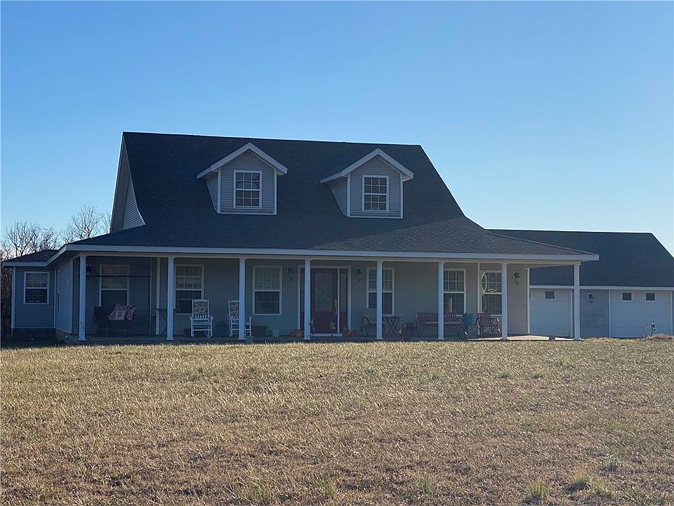 2nd image of 11801 Kinzer Rd