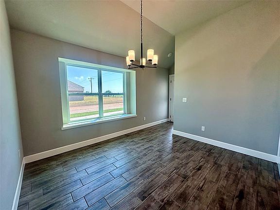 4th image of 14101 Giverny Ave