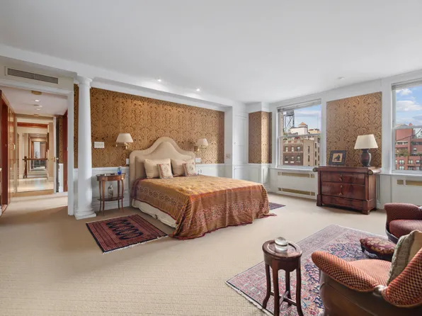 155 East 72nd Street image 2 of 14