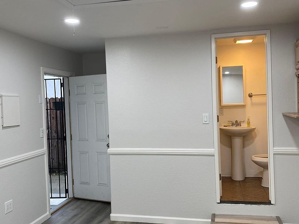 2nd image of 2558 Berryessa Rd #400