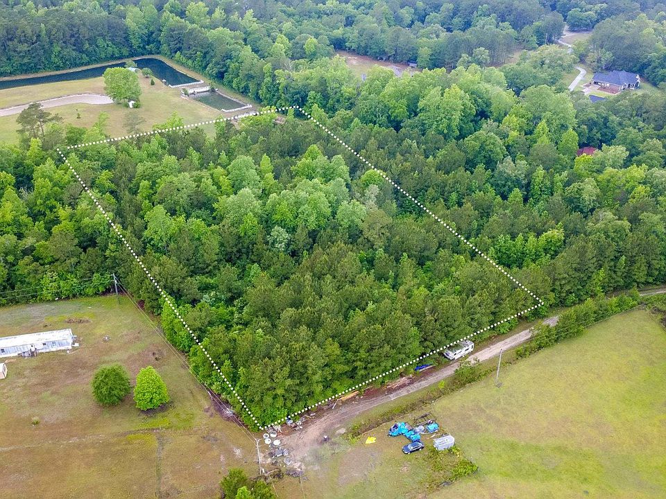 1st image of 581 Roberts Rd.