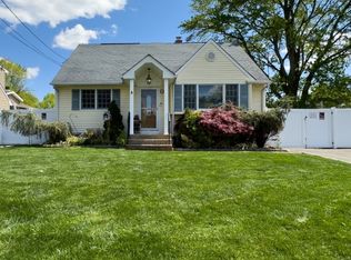 4 Rose Ter, Clark, NJ 07066