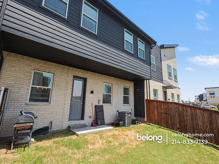 4346 Hebron St — Photo 3
