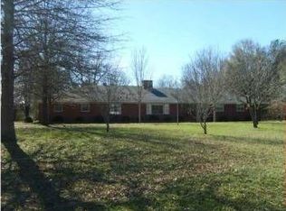 3633 Elmore Rd, Wetumpka, AL 36092