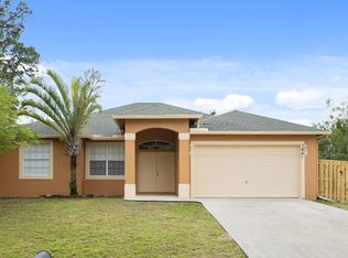 7907 Winter Garden Pkwy, Fort Pierce, FL 34951