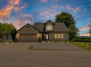 1235 Hallwood Dr, Morehead, KY 40351