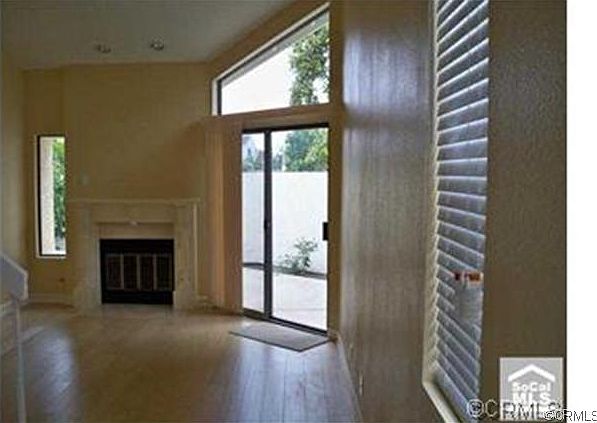 1st image of 447 Deerfield Ave
