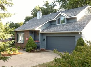 188 Highland Dr NE, Rockford, MI