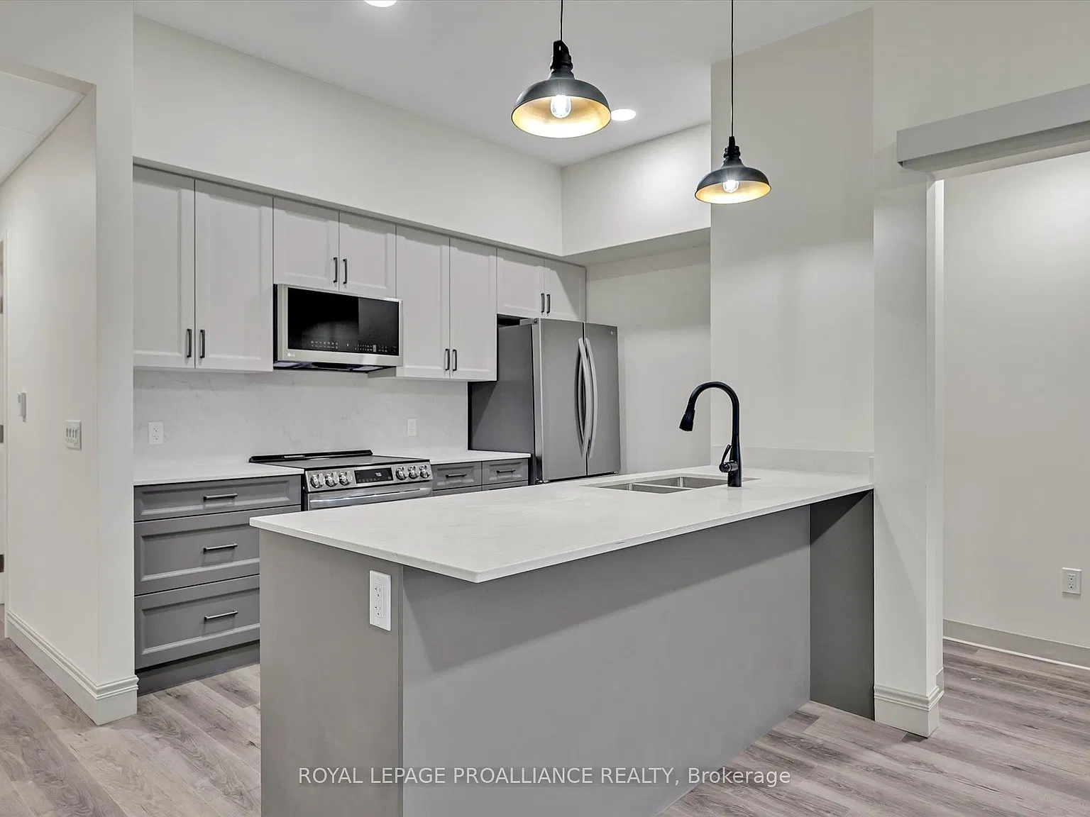 1 bed, $2,000 — Photo 4