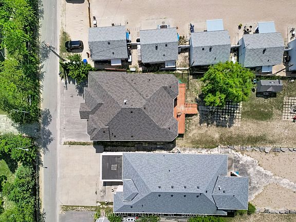 5th image of 966 Shore Ln