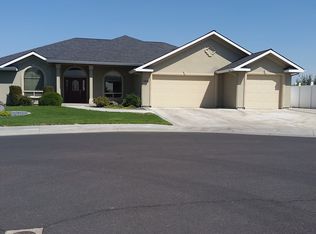 1007 SW 19th Ct, Hermiston, OR 97838