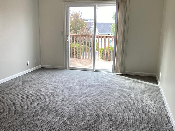 5th image of 660 W 2nd St APT 5