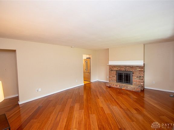 2nd image of 211 Lawndale Ave