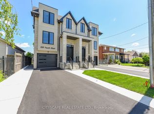 954 4th St, Mississauga, ON L5E1J9