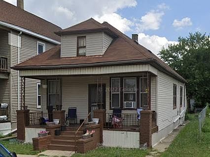 Front view of home taken from Google (older)