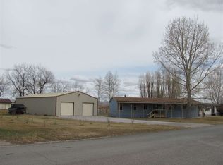 607 S Oak St, Townsend, MT 59644