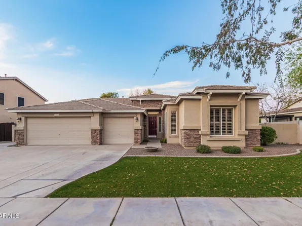 2860 E LEXINGTON Court, Gilbert, AZ 85234