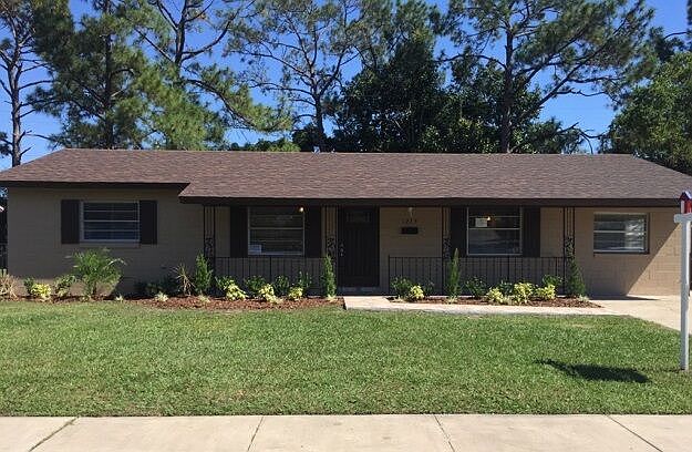 1st image of 1215 Gelwood Ave