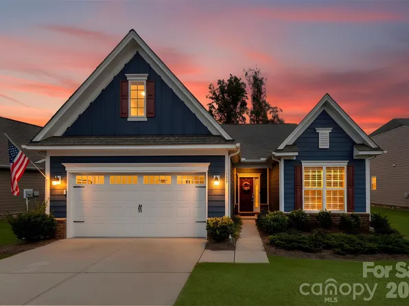 129 Picasso Trl, Mount Holly, NC 28120