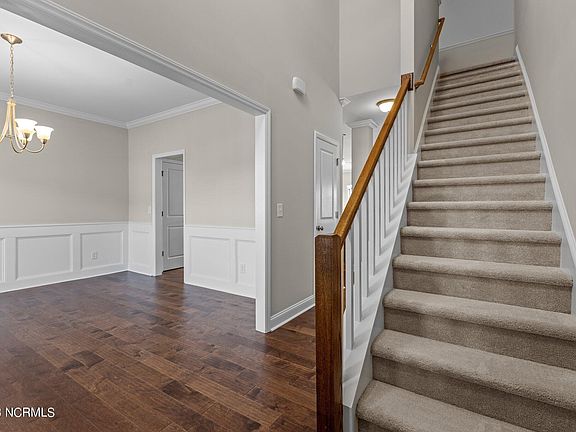 4th image of 6040 Sagebrush Drive