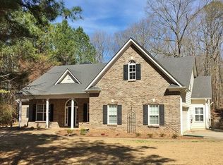 45 Walton Place Dr, Newnan, GA 30263
