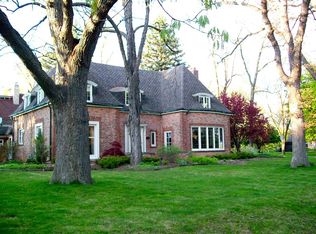 500 N Vine St, Appleton, WI 54911