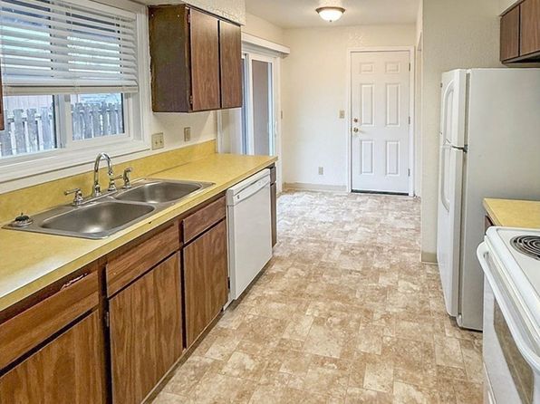 1927 & 1929 SW Green Ave