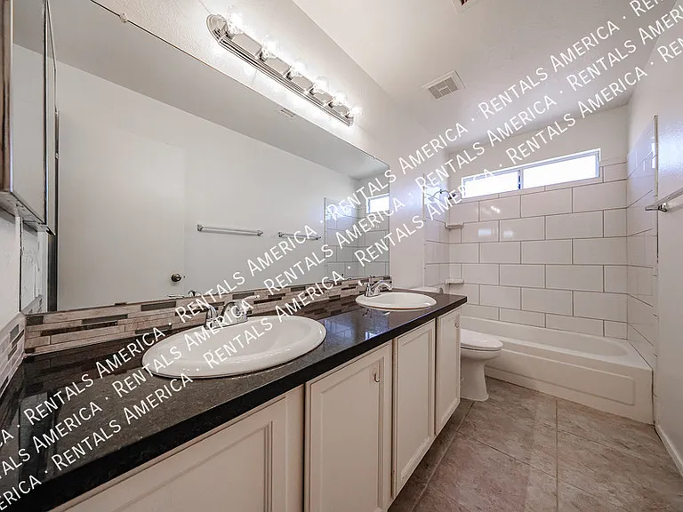 2361 W Myrtle Dr — Photo 26