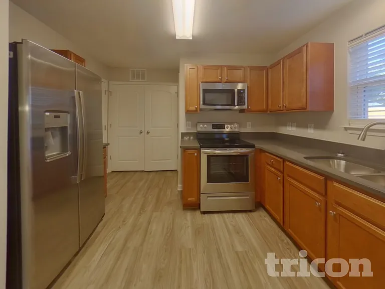 2729 Stonefield Crossing Dr — Photo 5