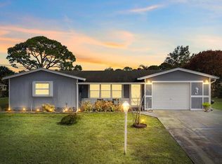 1106 Landsdowne Dr, Sebastian, FL 32958