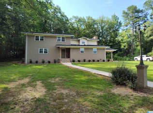 5 Carol Cv, Sylacauga, AL 35150