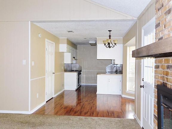 4th image of 5410 Hollyhock Ln