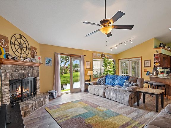 5th image of 5368 Majestic Island Cir